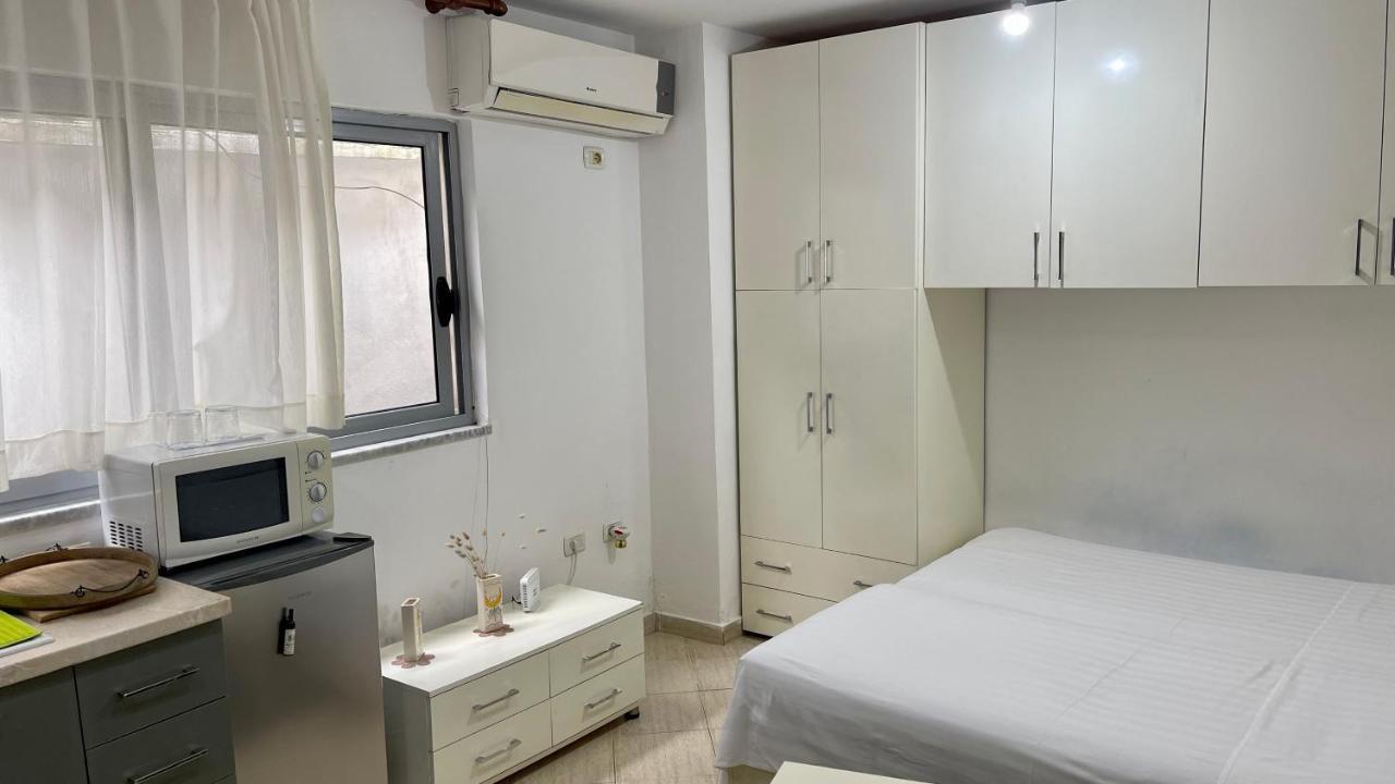 Brilant Studio Apartment City Center Tirana Buitenkant foto